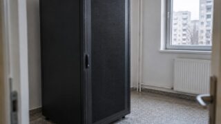 Medialine România avertizează că datele financiare introduse în AI public pot scăpa controlului companiei