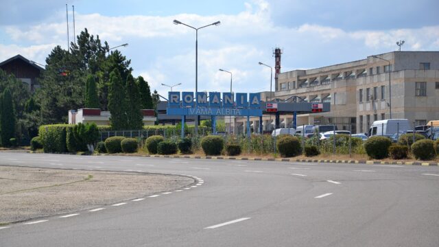 Ai adus o mașină din afara UE și ai pus numere? Dacă nu ai plătit taxele la vamă, ți se pot cere mai târziu